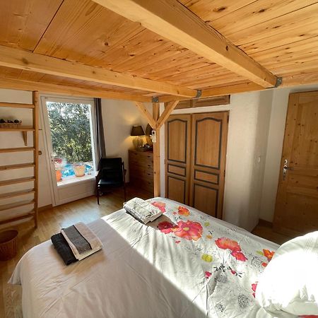 Le Calme De La Garrigue Bed and Breakfast Russan Buitenkant foto