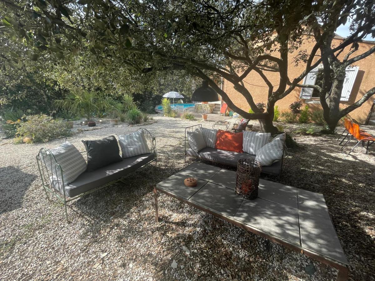 Le Calme De La Garrigue Bed and Breakfast Russan Buitenkant foto