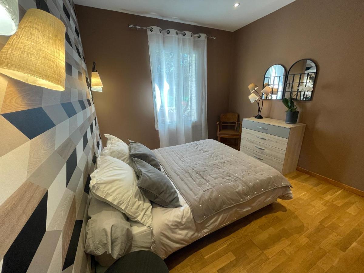 Le Calme De La Garrigue Bed and Breakfast Russan Buitenkant foto