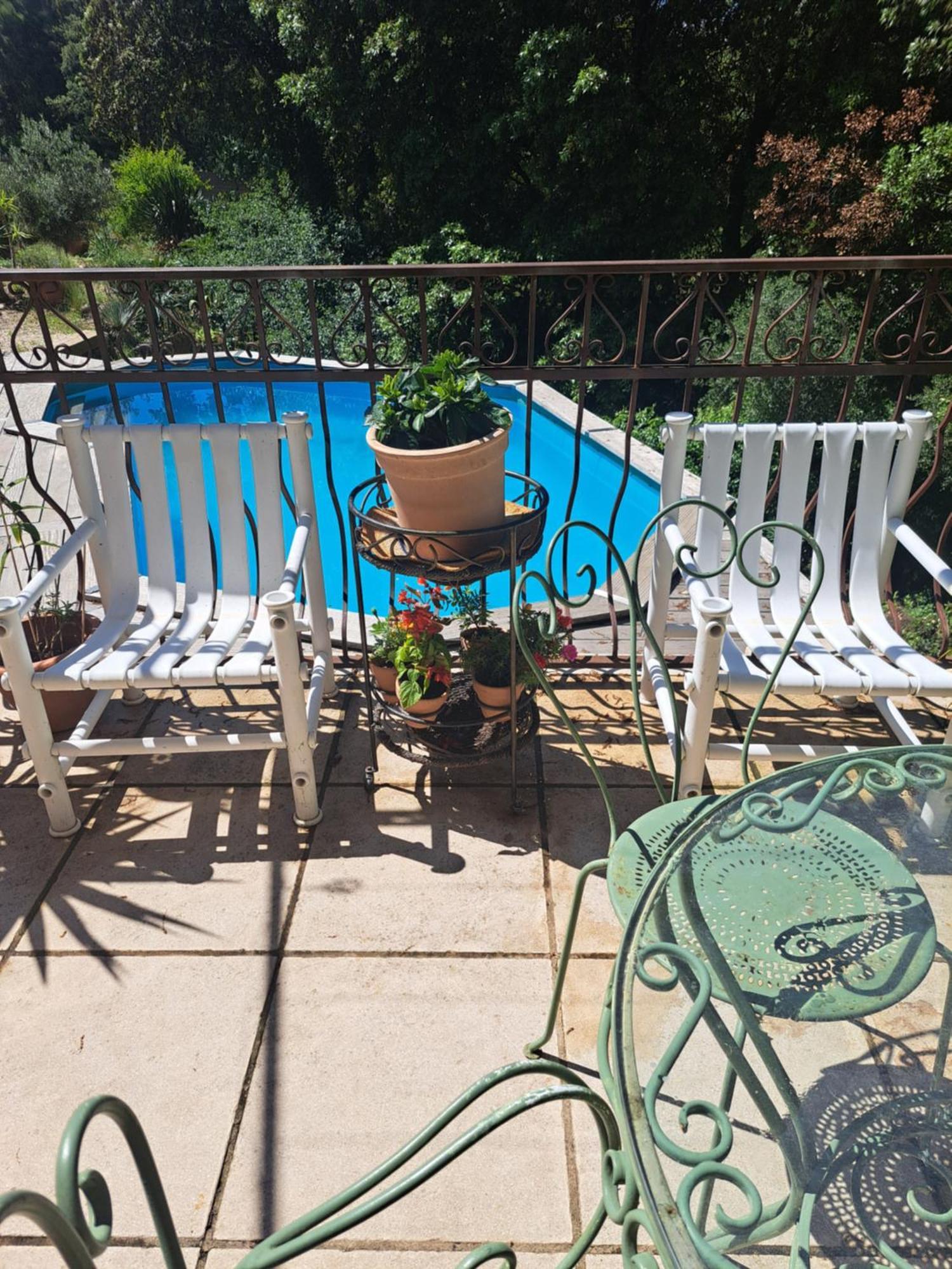 Le Calme De La Garrigue Bed and Breakfast Russan Buitenkant foto